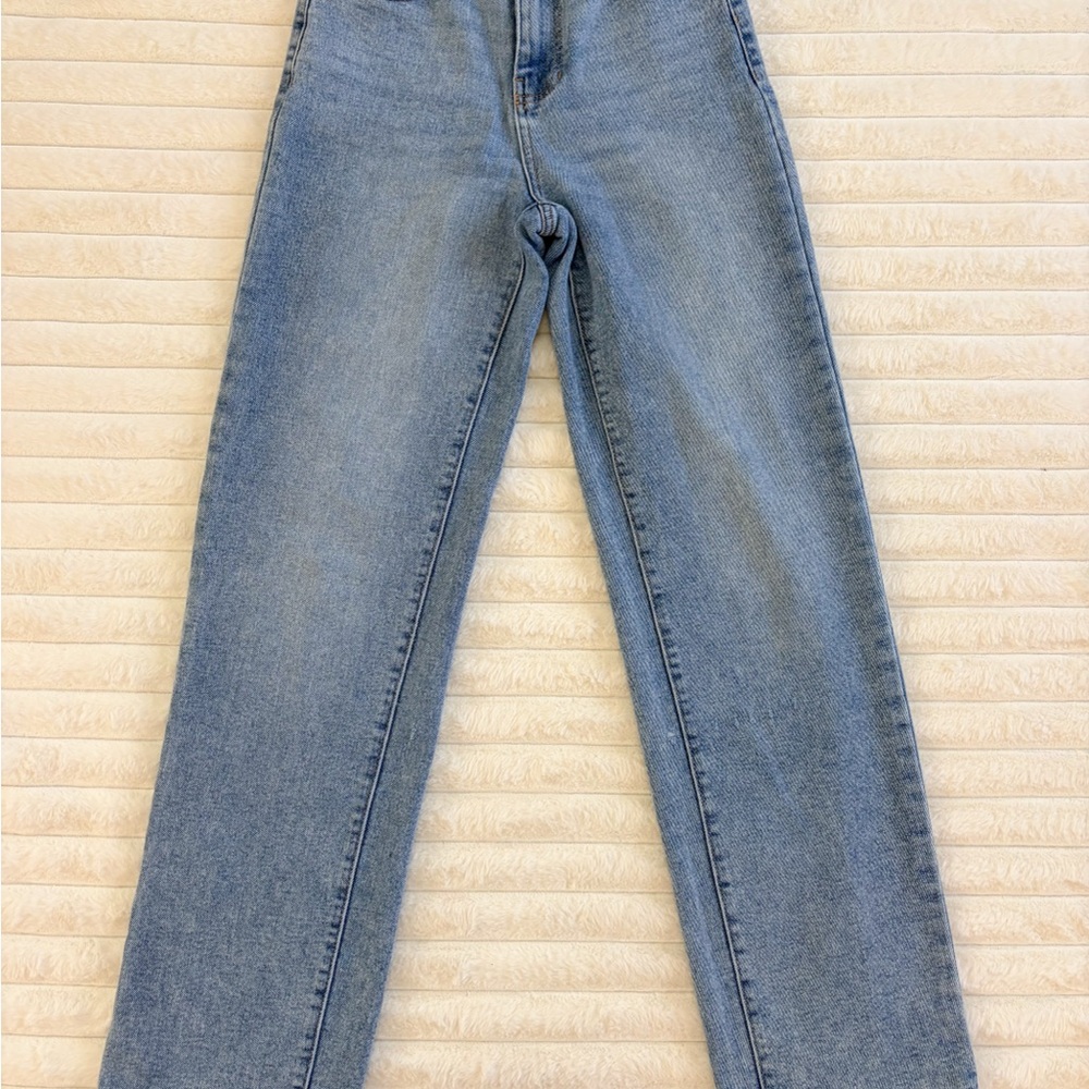 BCBGeneration Straight Leg Jeans in Light Blue Denim